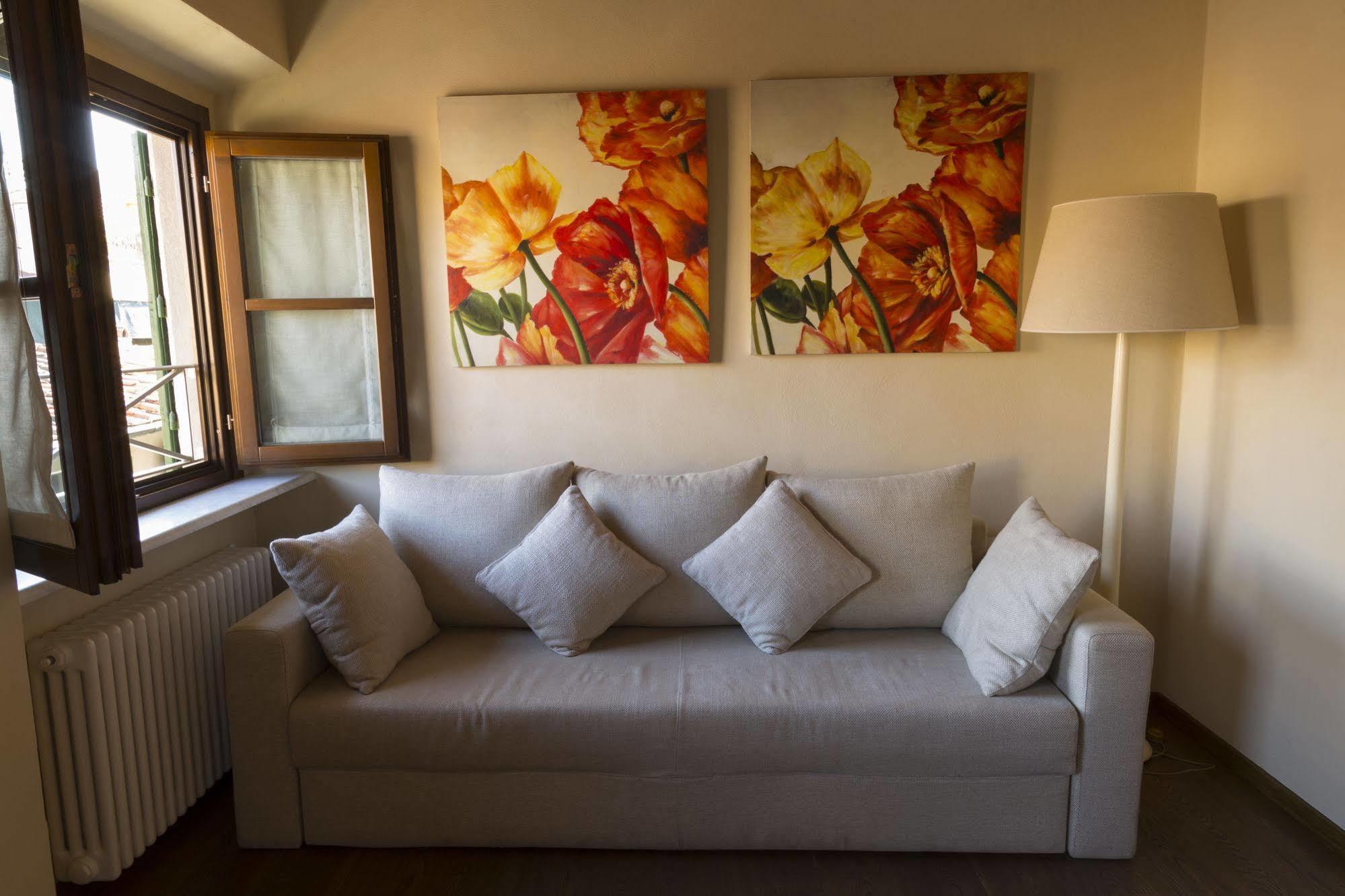 Firenze Apartments Luaran gambar