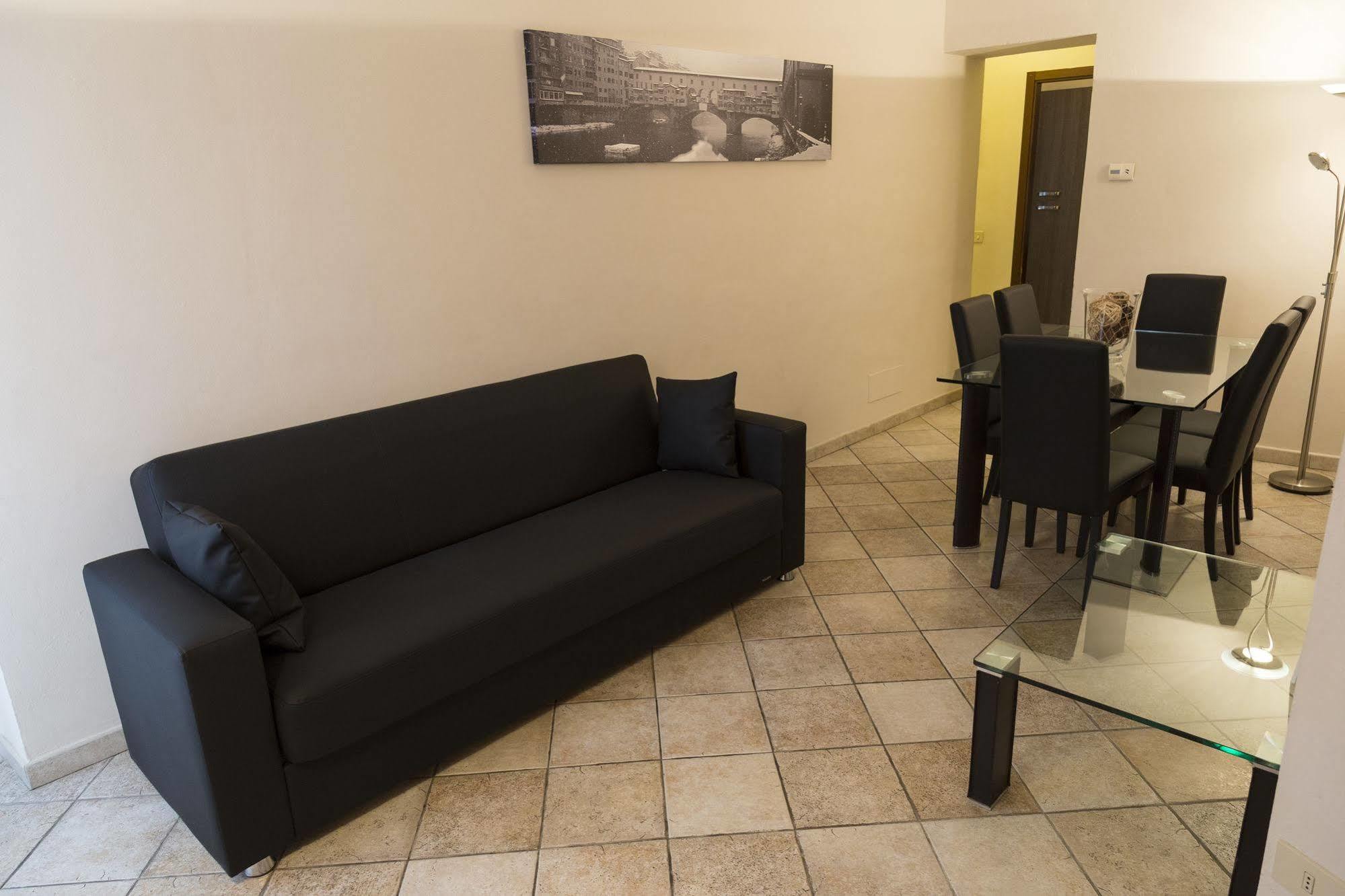 Firenze Apartments Luaran gambar