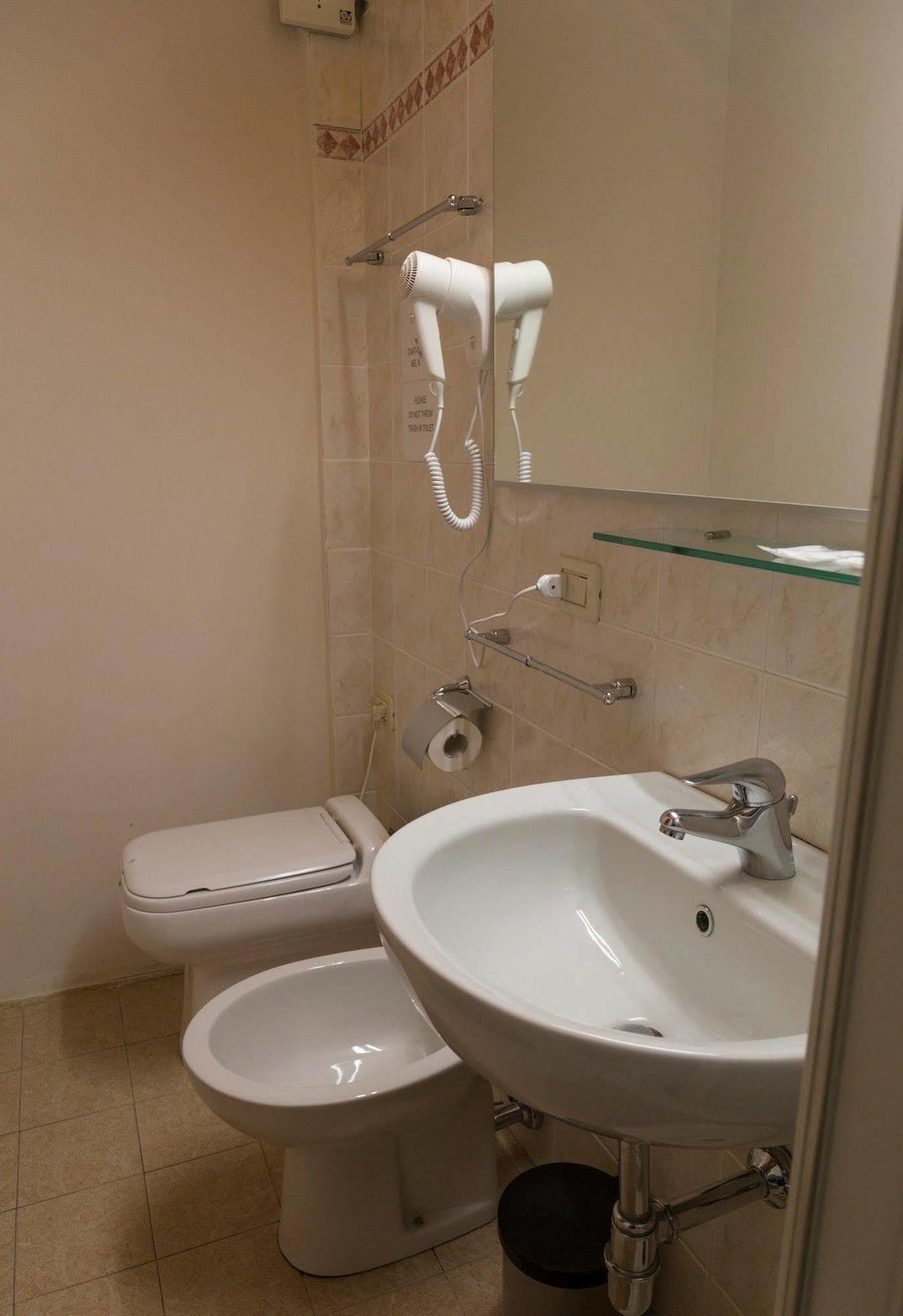 Firenze Apartments Luaran gambar