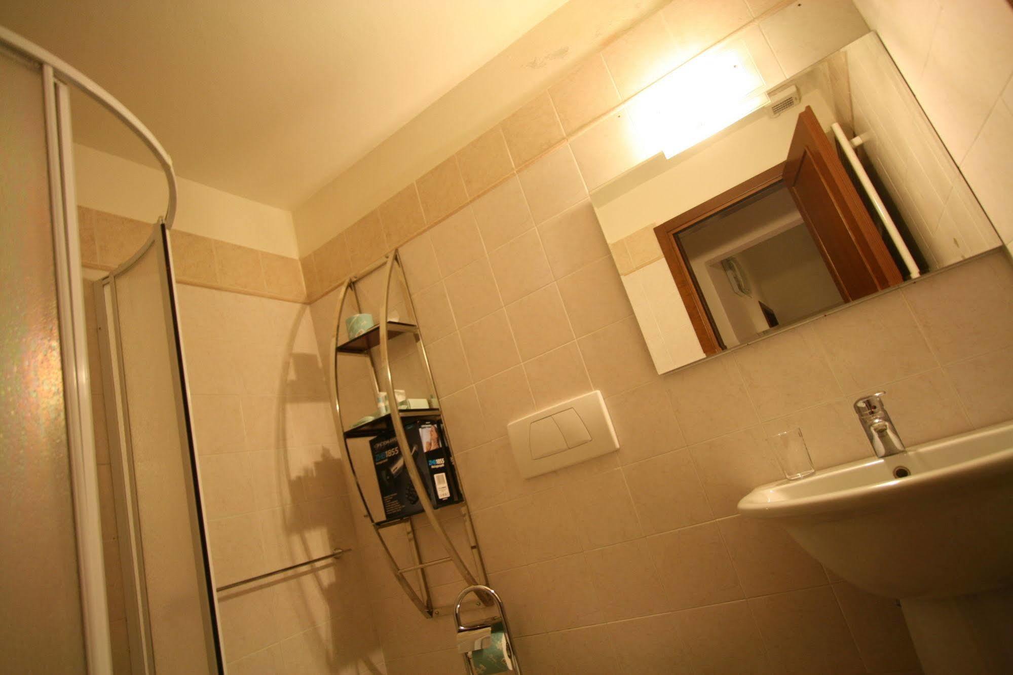 Firenze Apartments Luaran gambar