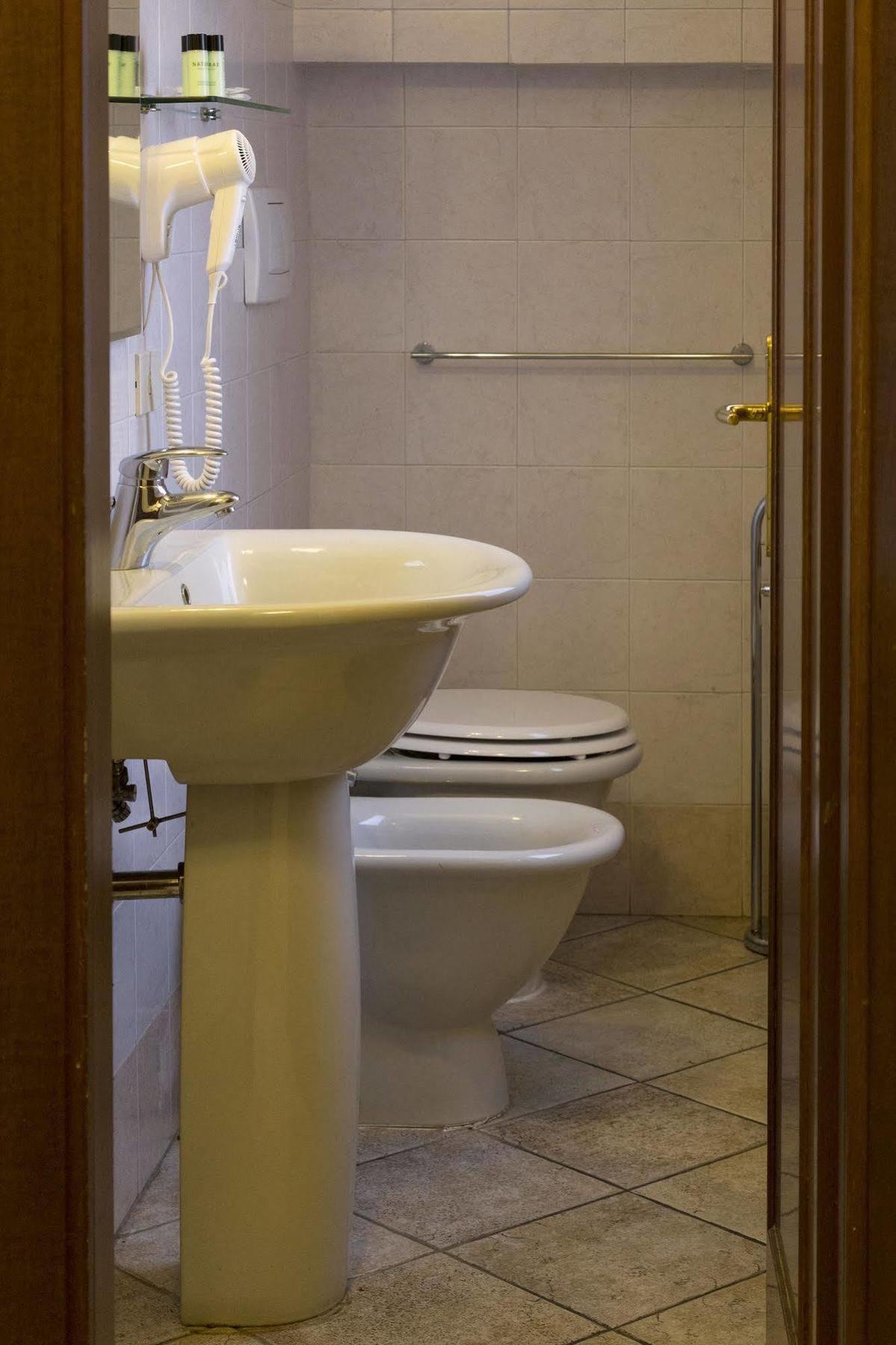 Firenze Apartments Luaran gambar