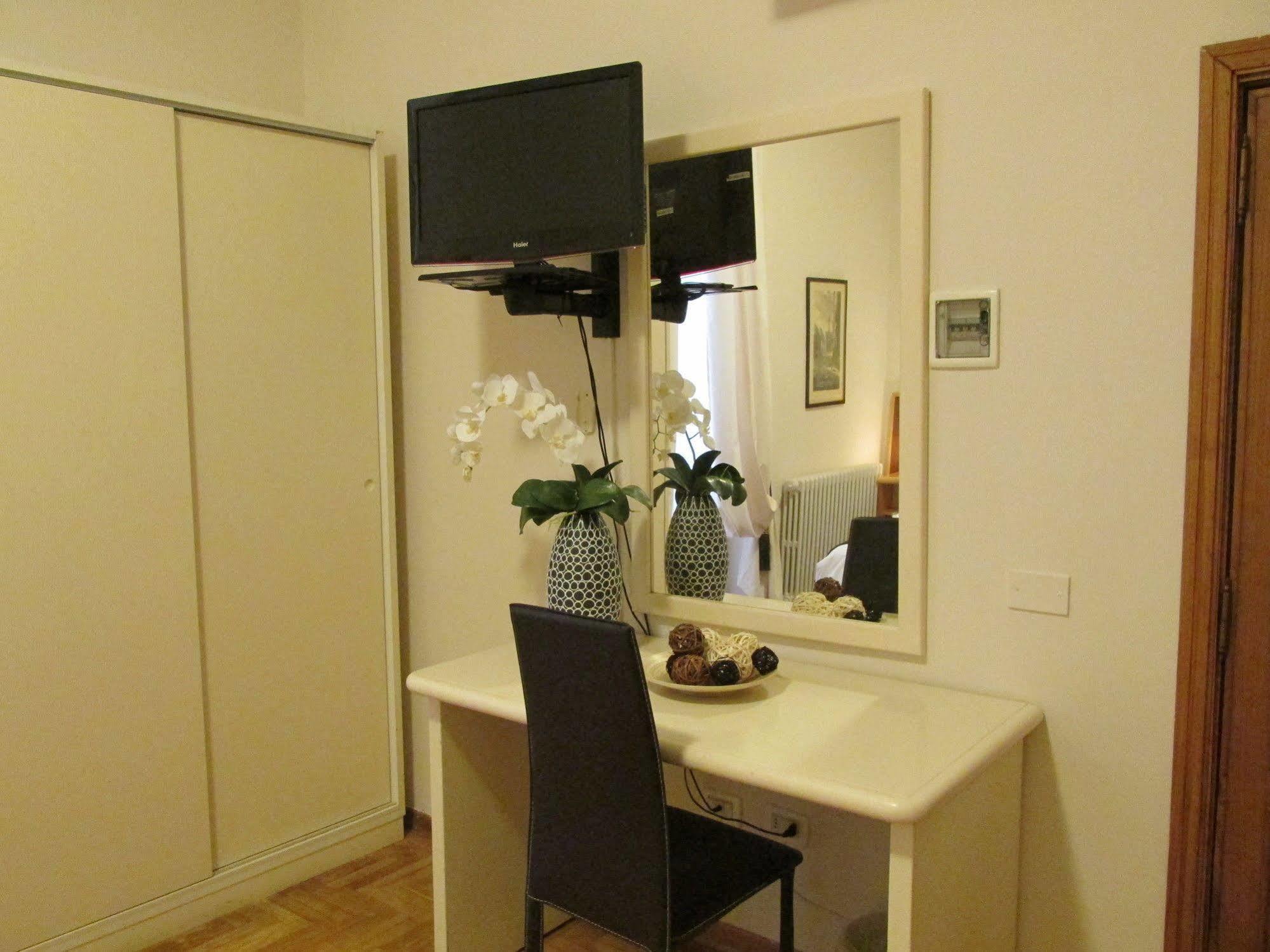 Firenze Apartments Luaran gambar